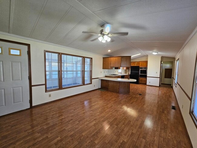 Building Photo - 5 Lilliana Ln