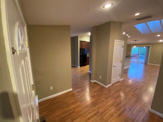 Building Photo - STATUS: UNAVAILABLE; RENTED-  R91J - 126/$...