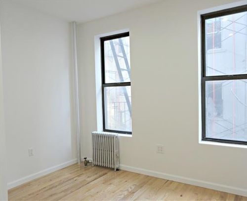 Building Photo - 438 5th Ave