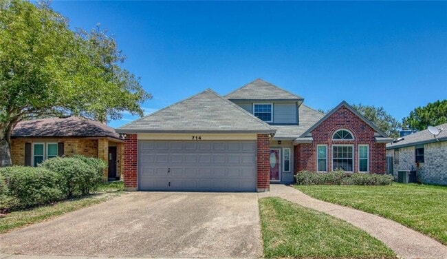 Building Photo - 714 Saint Lucy Dr