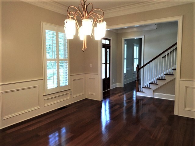 Building Photo - 246 River Oak Drive