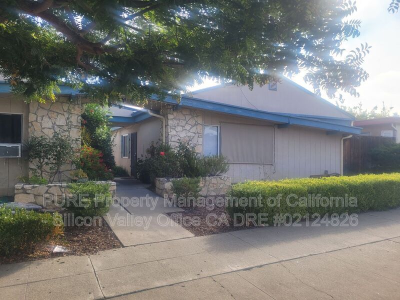 Foto principal - 900 Sobrato Dr