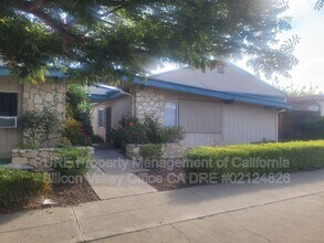 Building Photo - 900 Sobrato Dr