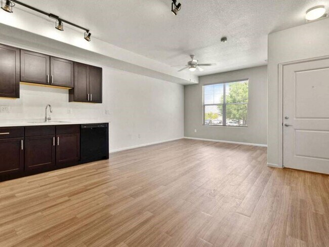 Foto del edificio - 9488 E 109th Dr