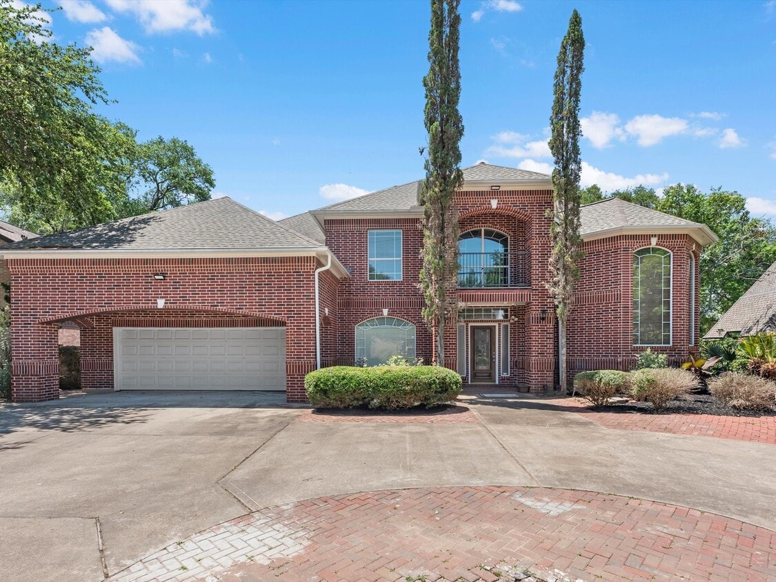 Foto principal - 3311 El Dorado Blvd