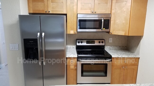 Building Photo - 1807 Meadows Cir W