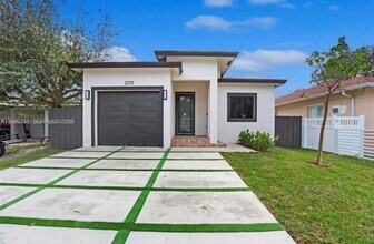 Building Photo - 2210 Farragut St