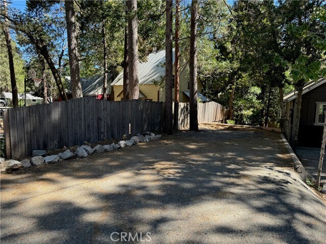 Foto del edificio - 26243 Alpine Ln