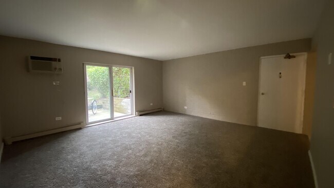 Building Photo - 136 S La Londe Ave