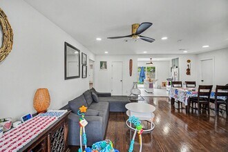 Building Photo - 5226 Pomander Rd