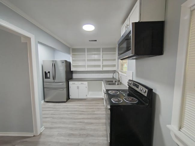 Building Photo - 202 Margaret Lee St