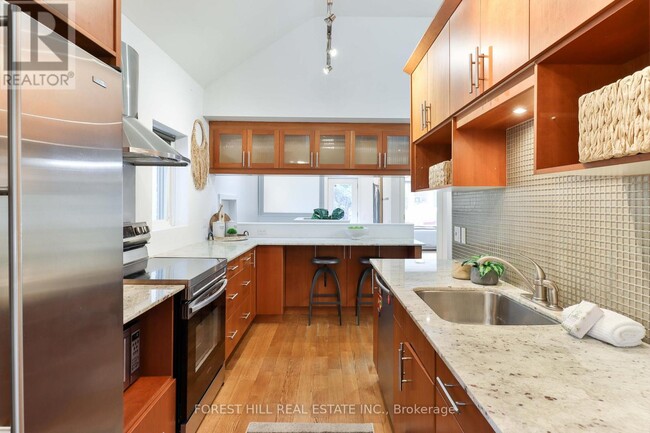 Building Photo - 22 Whitewood Rd