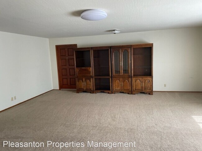 Building Photo - 4 br, 2 bath House - 4497 Borina Dr.