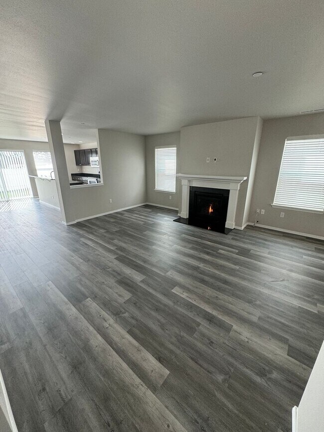 Foto del edificio - 1163 Swan Loop