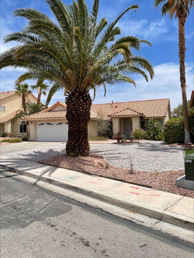 Foto del edificio - 3 Bedroom 2 Bath Home Off Durango
