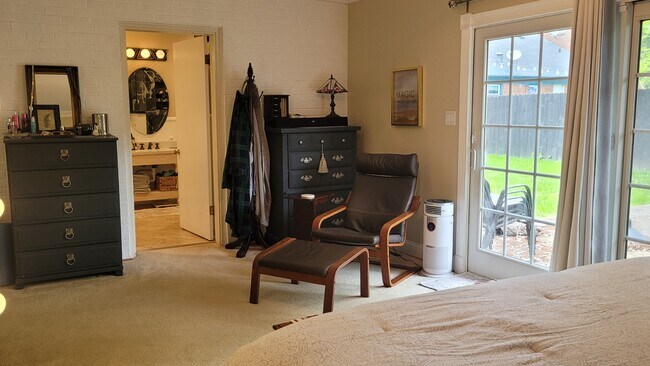 Foto del edificio - 1611 Meadowthorpe Ave