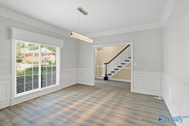 Building Photo - 481 Brenda Dr