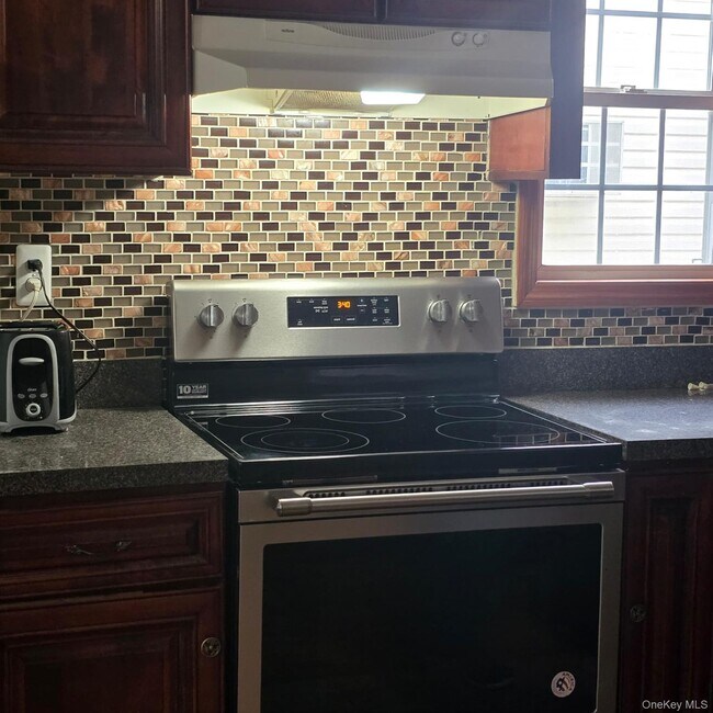 Foto del edificio - 238-12 148th Dr