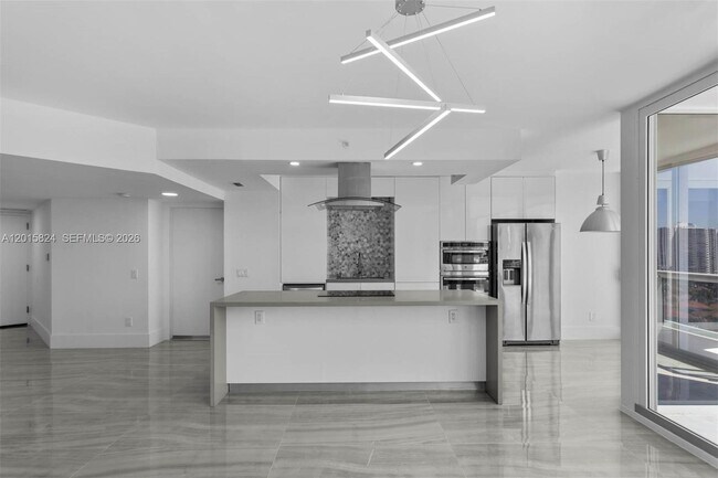 Building Photo - 21055 Yacht Club Dr