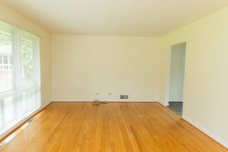 Building Photo - 111 Mimosa Dr