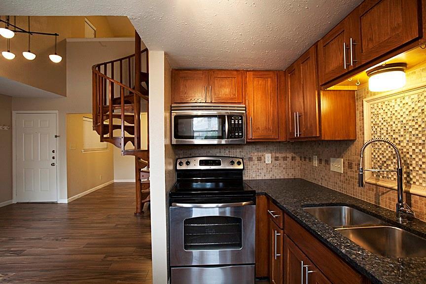 Primary Photo - 2500 Burleson Rd