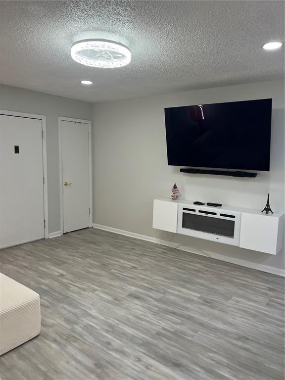 Foto del edificio - 2400 Winding Creek Blvd