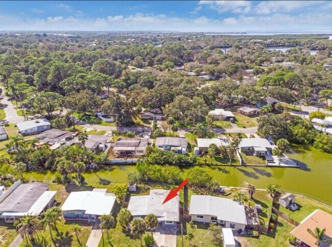 Foto del edificio - 7313 Royal Palm Dr