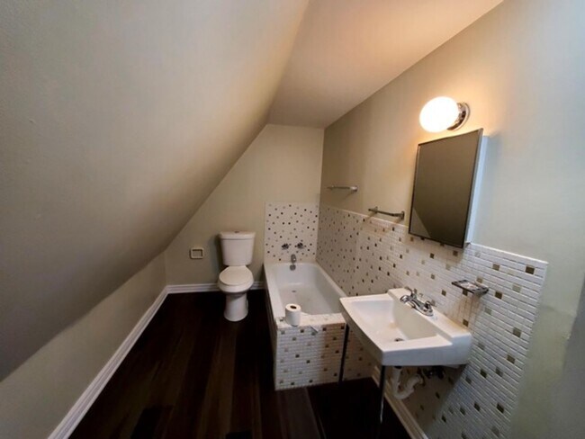 Foto del edificio - Oak Lawn Home