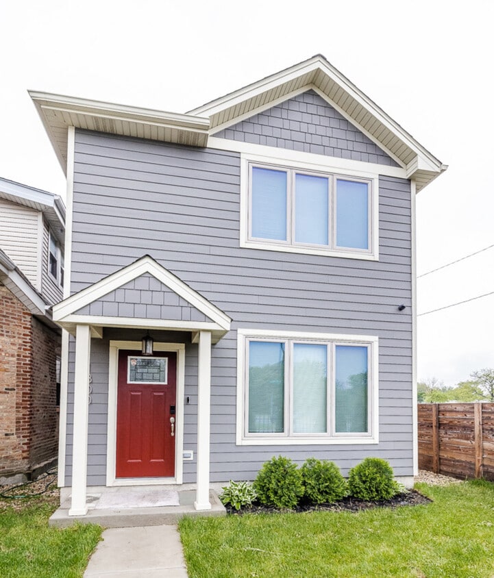 Foto principal - 1300 S Heath Ave