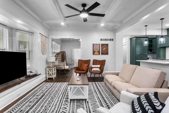Foto del edificio - 3938 McGee St