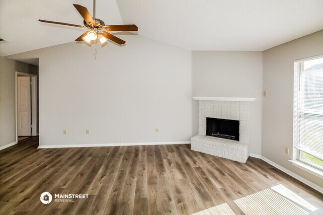 Building Photo - 3435 Bayberry Dr