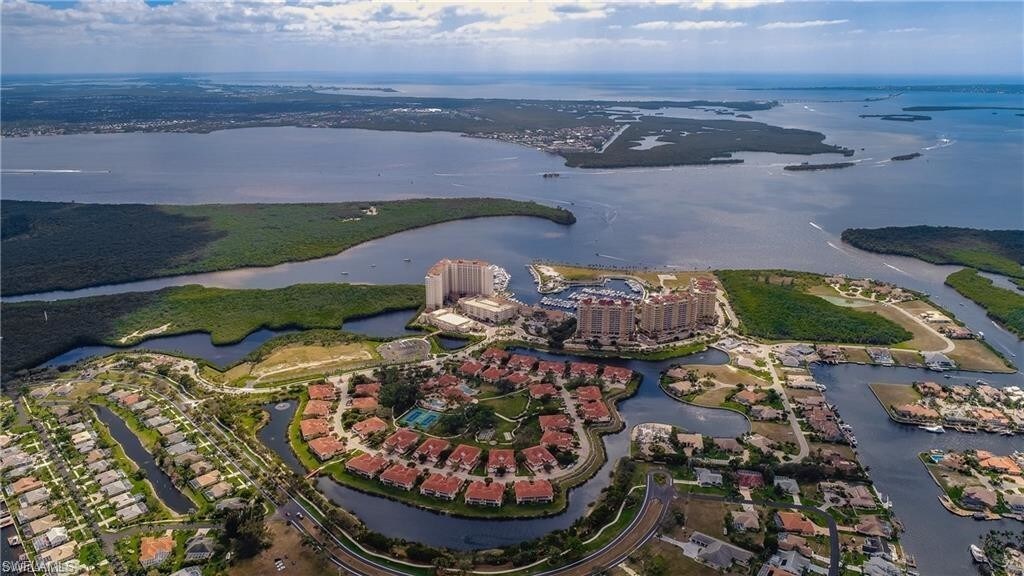 6021 Silver King Blvd, Cape Coral, FL 33914 Condo for Rent in Cape