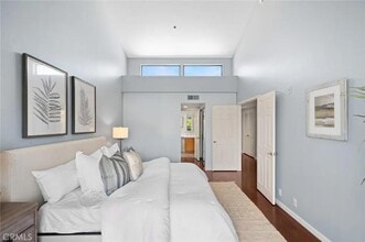 Building Photo - 230 Lille Ln