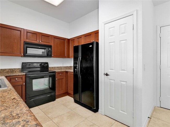 Building Photo - 20241 Estero Gardens Cir