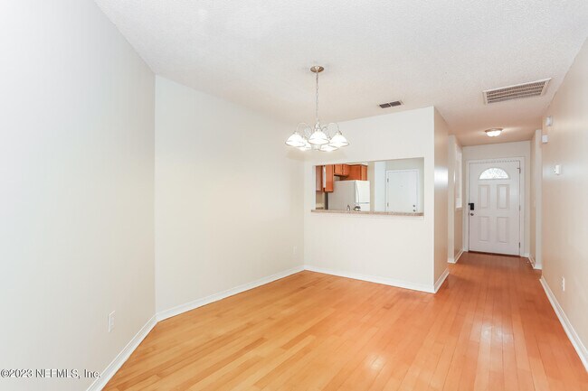 Foto del edificio - 11167 Caroline Crest Dr