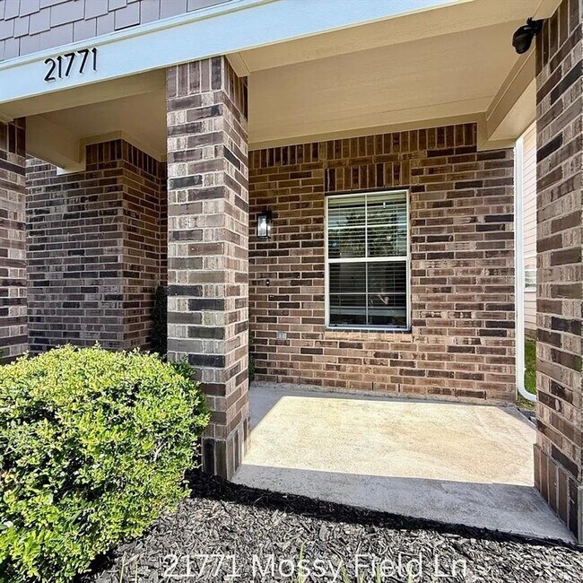Foto del edificio - 21771 Mossy Field Ln