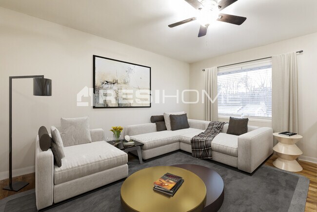 Building Photo - 26 Oldenburg Dr
