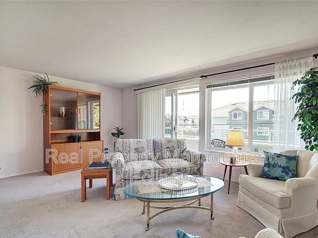 Foto del edificio - 2448 NW 59th St