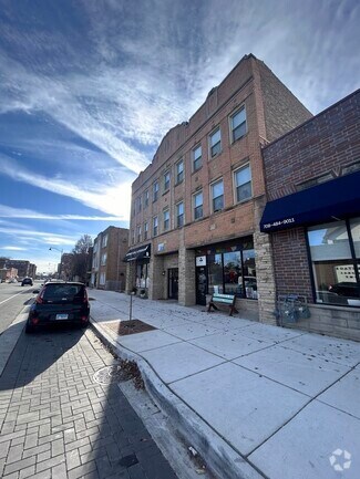 Building Photo - 3120 Oak Park Ave
