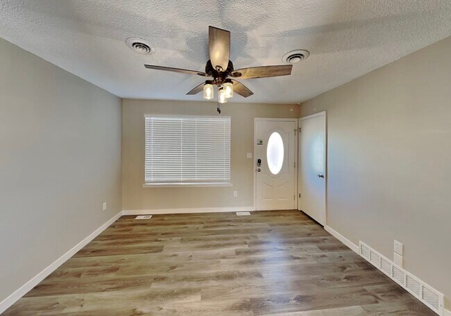 Foto del edificio - 3572 E 122nd Ave