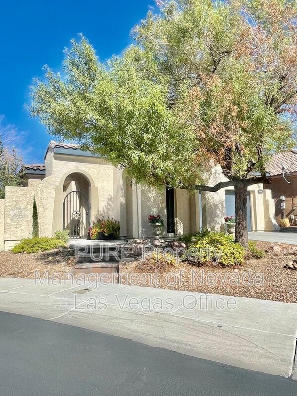 Building Photo - 1128 Via Canale Dr