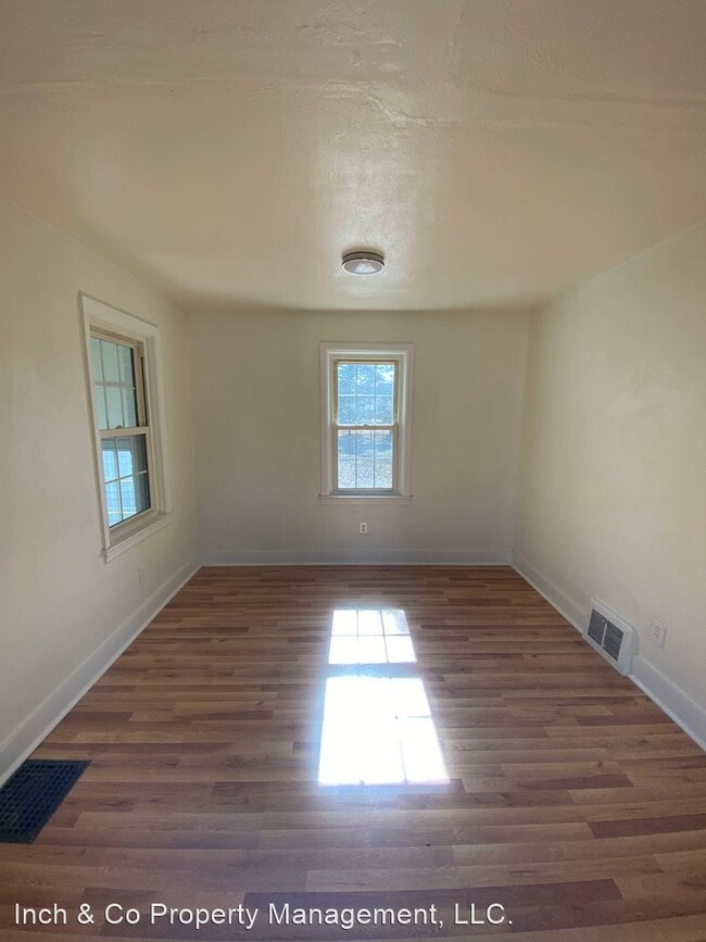 Building Photo - 3 br, 1 bath House - 975 Mill Creek Rd