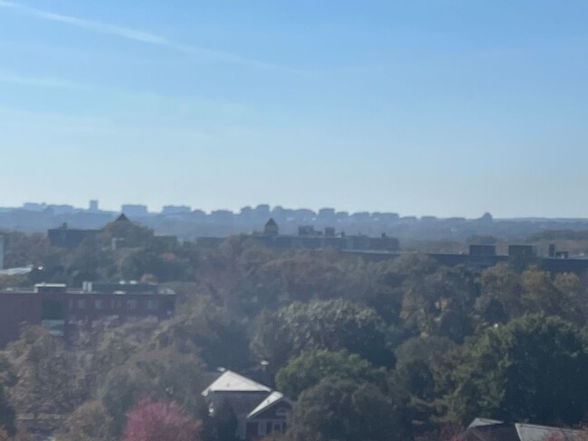 Foto del edificio - Cleveland Park with views