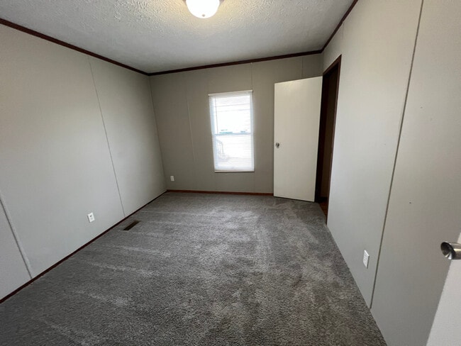 Foto del edificio - 133 Burch St