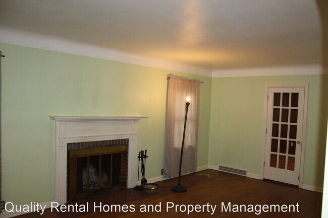 Building Photo - 3 br, 1.5 bath House - 408 Hastings St.