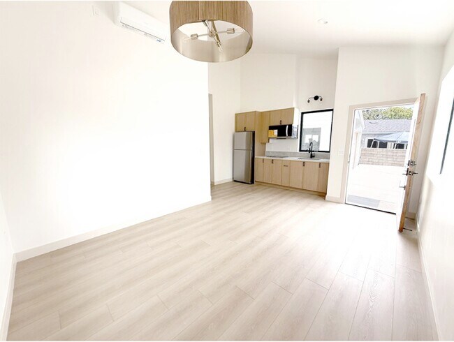 Foto del edificio - 3017 Orange Ave