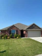 Building Photo - 4445 W Wales Dr