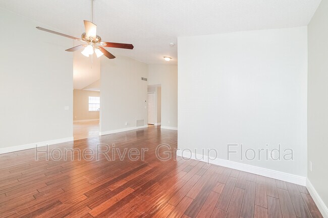 Foto del edificio - 1535 Lawndale Cir