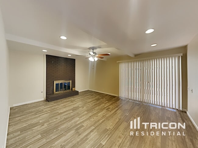 Building Photo - 3746 Terrace Dr