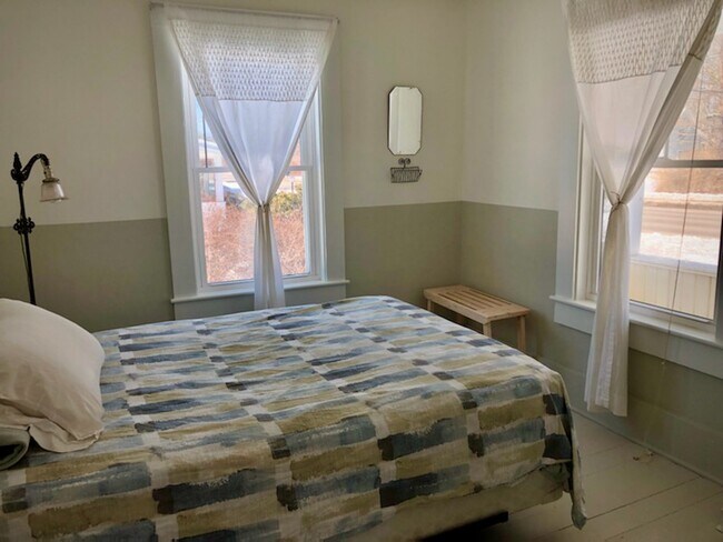 Bedroom 1 - 148 Miller St